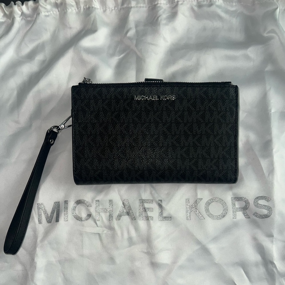 Michael Kors Black Textured Wristlet